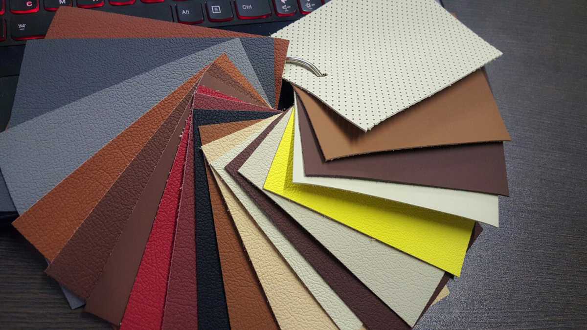 Чистка салона из кожзама